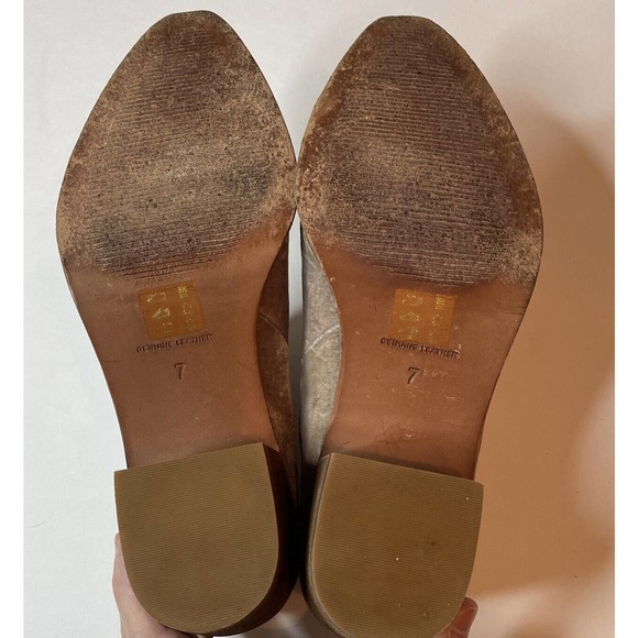 Madewell The Grayson Chelsea Boot in Velvet 7 In Distressed Stone / Taupe Bootie - Picture 11 of 13